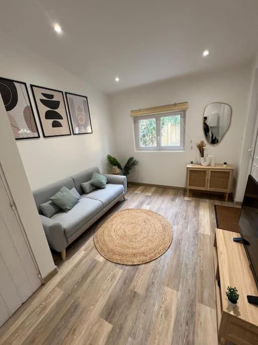 Tres Bel Appartement Neuf Avignon Exterior foto